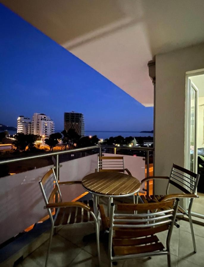 Apartment Irish Becici