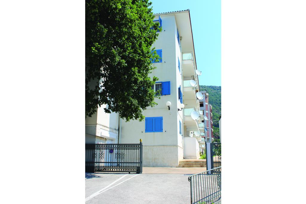 Apartment Irish Becici